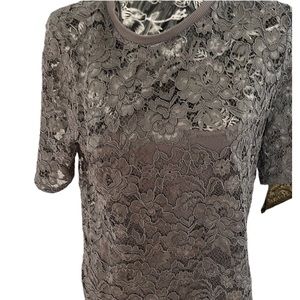 Gallery size large gray / taupe lace lined short sleeve  tee